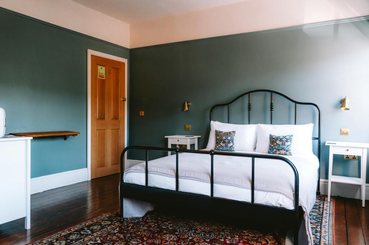 Riversdale House Bed & Breakfast Llangollen Exteriör bild
